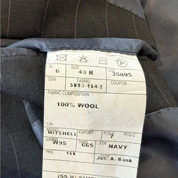 Joseph A. Bank Men’s navy blue pin stripe 3 button suit